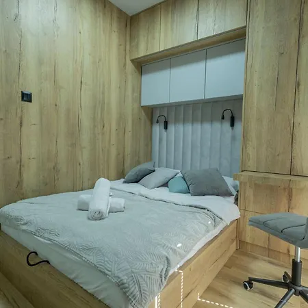 Apartamento Vip Kopisto Centrum *